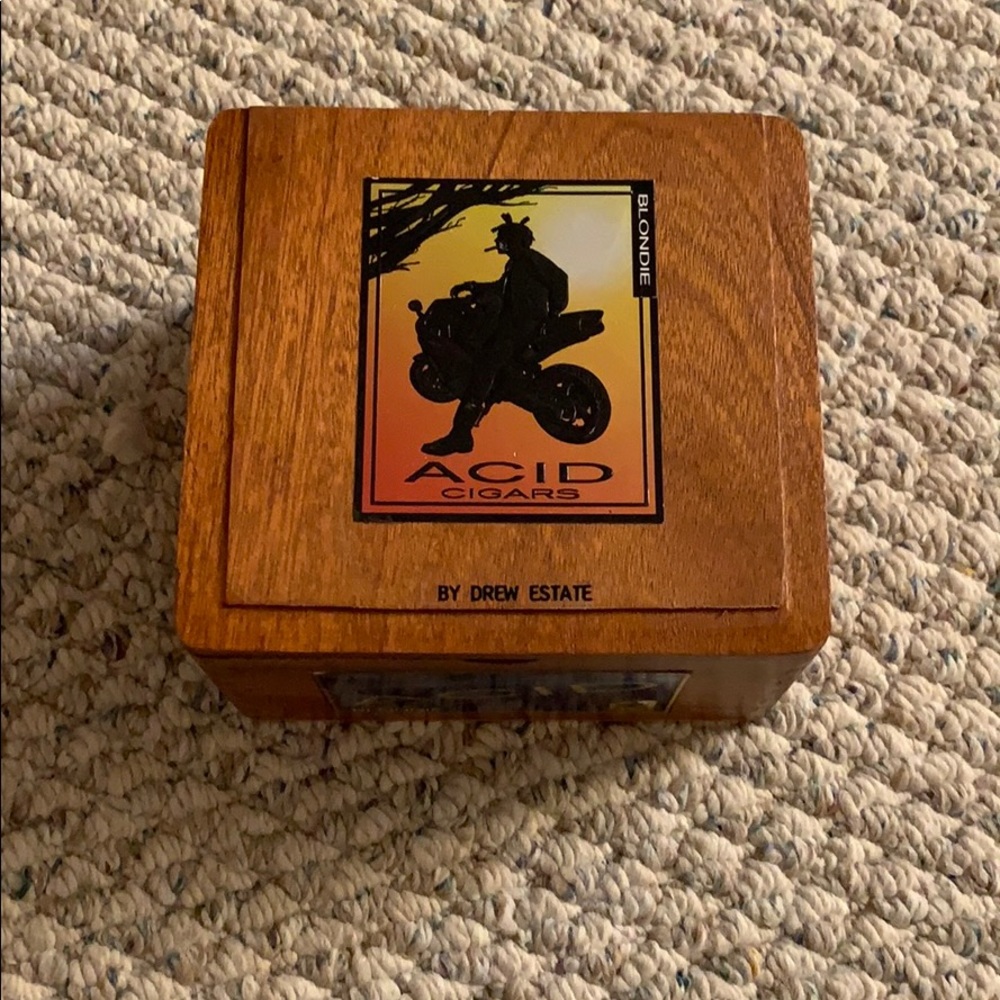 Gorgeous cigar box